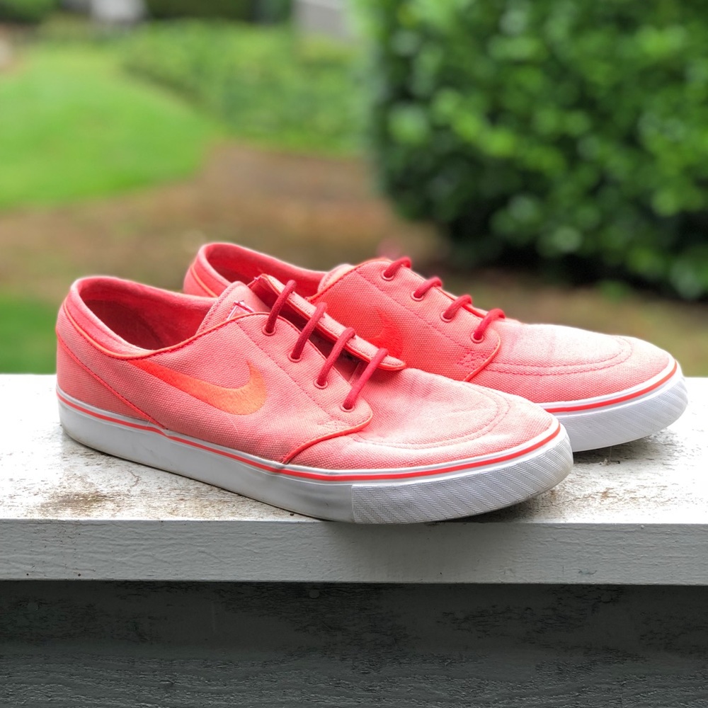 Janoski (Atomic Red) SZ 9.5